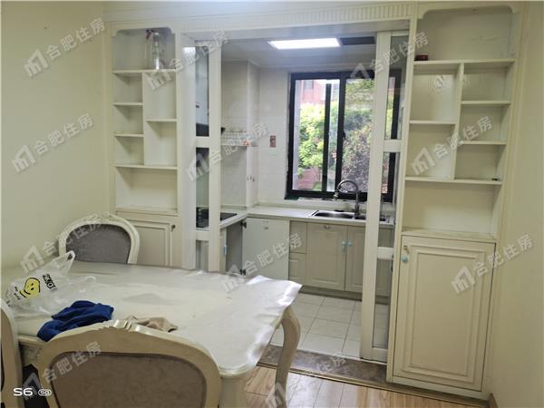 华夏茗湾学府押一付三2400元/月