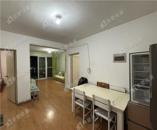 盛大德馨府1600元/月76.76㎡正南简装