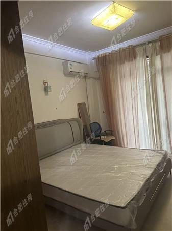 金江小商品市场综合楼押一付三2100元/月