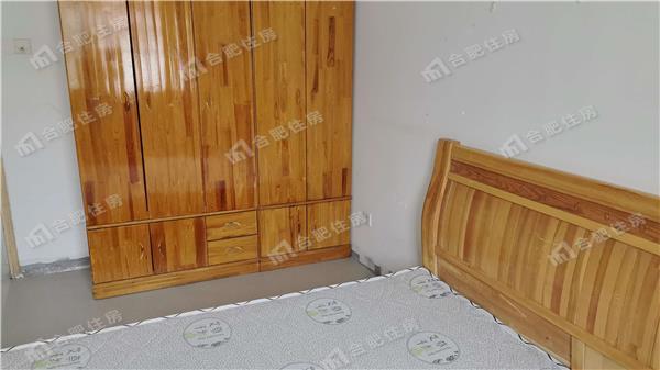 胜利新村南区1200元/月80.72㎡正南简装