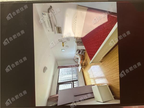 世茂翡翠府邸1900元/月45.31㎡正南精装