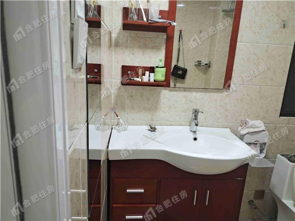 世茂翡翠首府91.00㎡中装押一付三