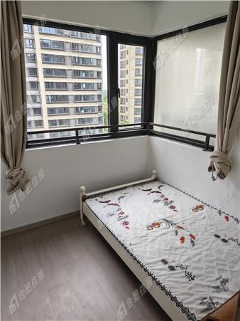 璟宸苑87.85㎡毛坯押一付三