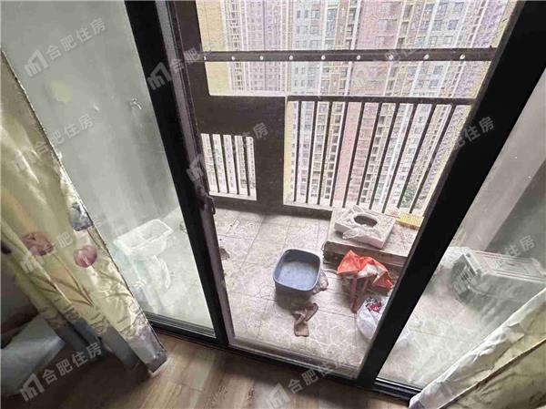 和昌都汇华郡公馆1400元/月83.3㎡正南简装