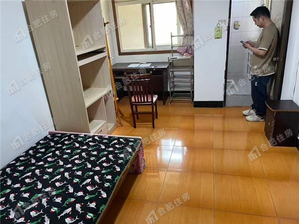 包河区一户室30平米正东2层