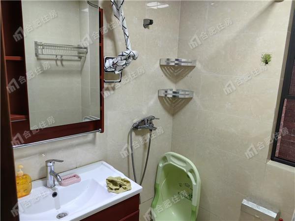 万科蓝山二期5000元/月128.75㎡正南精装