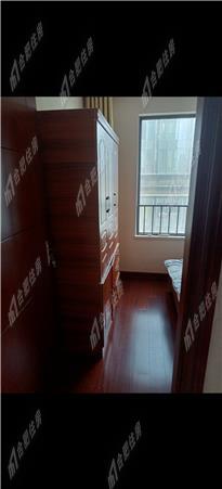 保利海上五月花D区押一付三2700元/月