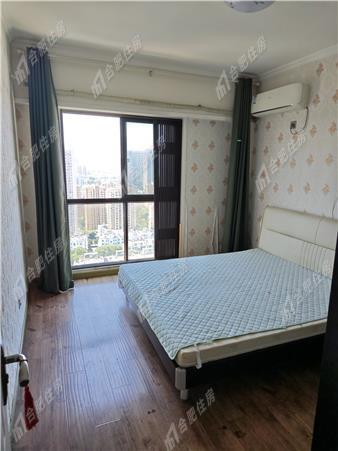 辰龙紫荆广场2100元/月72.21㎡正南精装