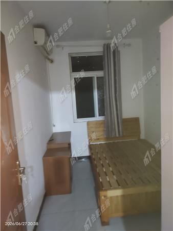 翠绿园押一付三1800元/月