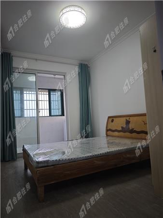 新站区三户室80平米正南25层