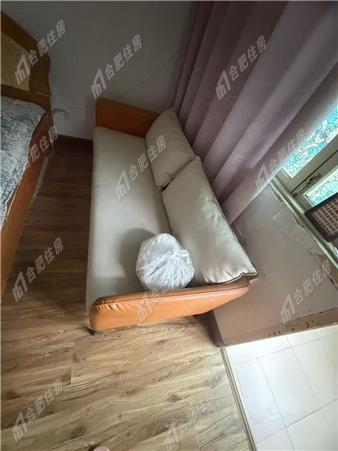 琥珀山庄电子所1350元/月55.26㎡正南简装