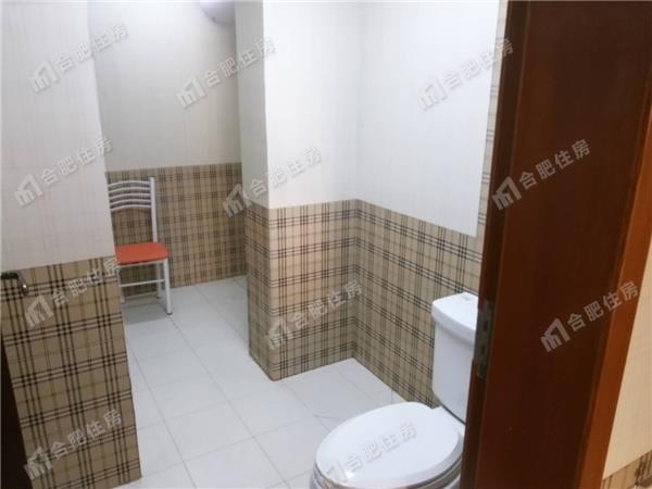 华邦光明世家四户室以上112.84平米正南中装