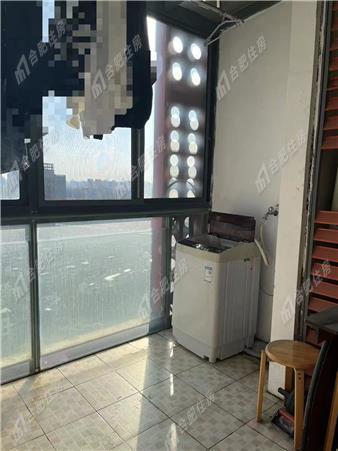 万振逍遥苑四期51.75㎡精装押一付三