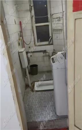 红旗机械厂生活小区54.83㎡简装押一付一