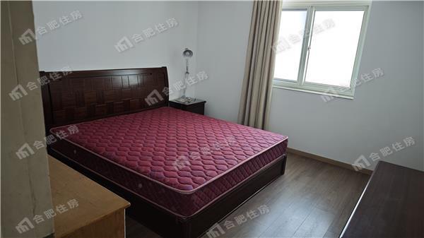 群英苑B区1800元/月88.44㎡正南简装