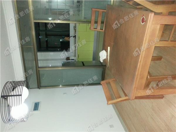 三盛颐景园押一付三3100元/月