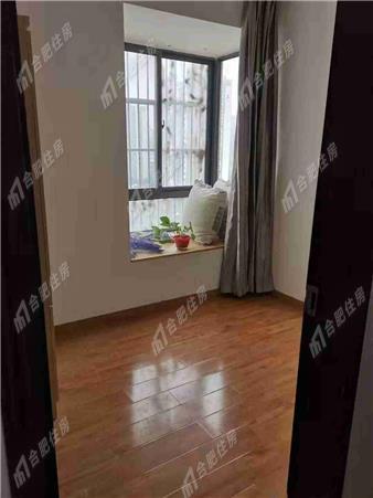 中振和润华府2300元/月98.40㎡东南中装