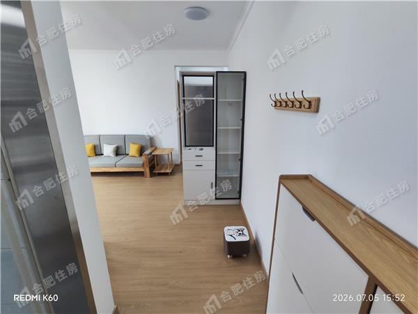 蓝鼎观湖苑2300元/月79.86㎡正南精装