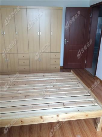 铜陵路252号1300元/月56.03㎡正南中装