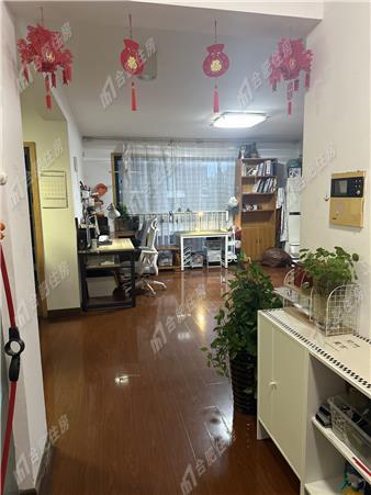 蜀山区三户室128.12平米正南5层