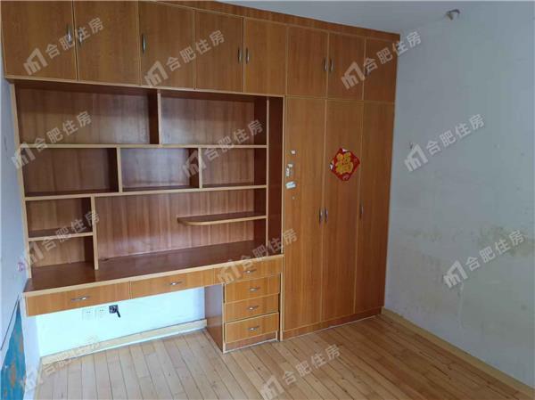 宝业城市绿苑东区96.69㎡精装押一付三