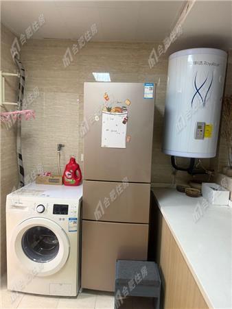 蓝光时代红街30.25㎡精装整租
