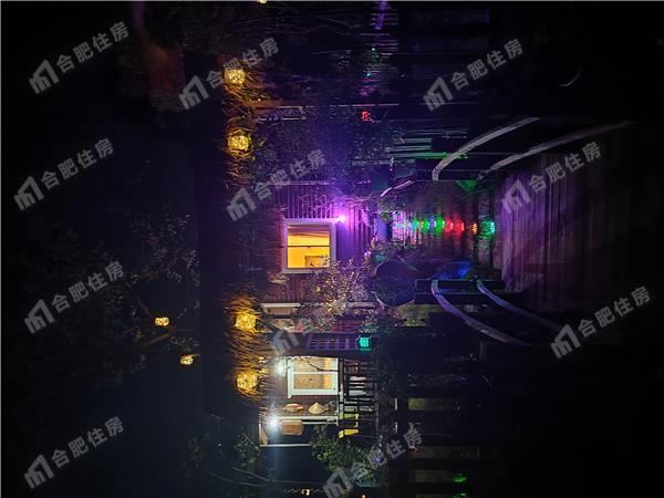 金大地时代天街押一付一1700元/月