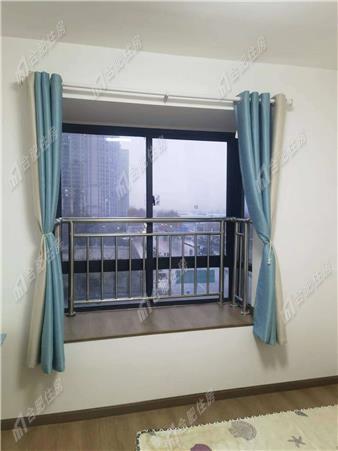 中天左岸2300元/月128.49㎡正南中装