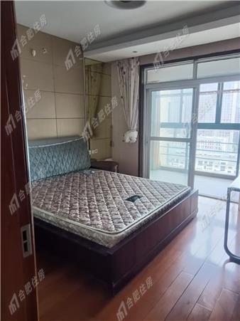 宝业城市绿苑东区押一付三2300元/月