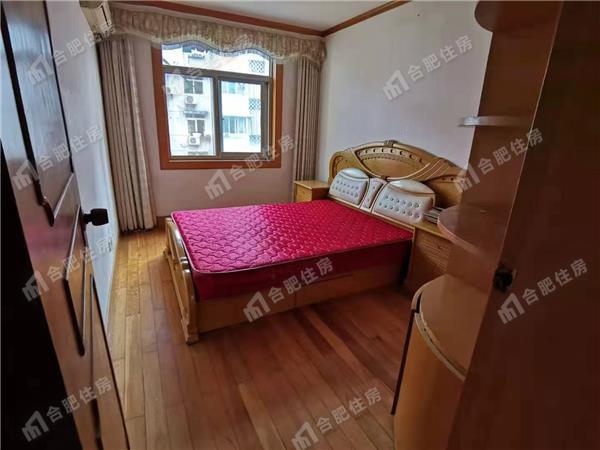 汽修小区78.61㎡中装押一付三