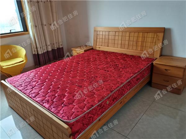 天鹅湖畔小区2800元/月110.97㎡正南精装
