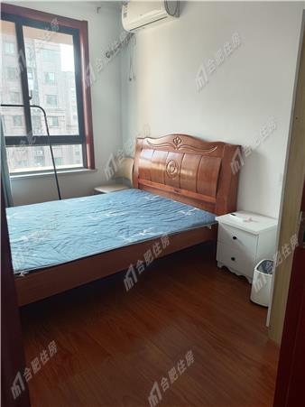 东方蓝海(A区)1900元/月95.0㎡正南精装
