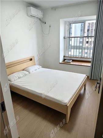 朗香书苑99.01平方米整租精装