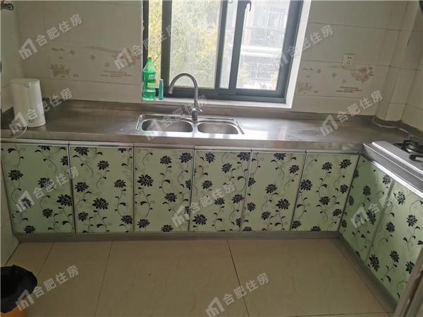 琥珀名城锦园押一付三1600元/月