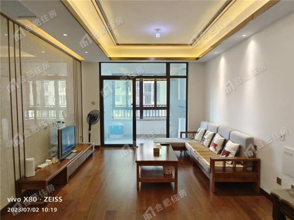 文一豪门金地114.56平方米整租精装